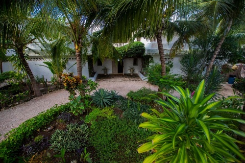 Uzuri Boutique Hotel image 32